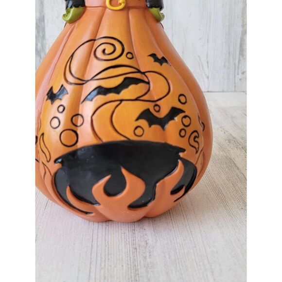 Halloween witch cauldron potion pumpkin star bat figure - Picture 3 of 8